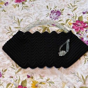 Sculptural vintage handbag from 1940s/50s. EUC Gorgeous twisted lucite handles